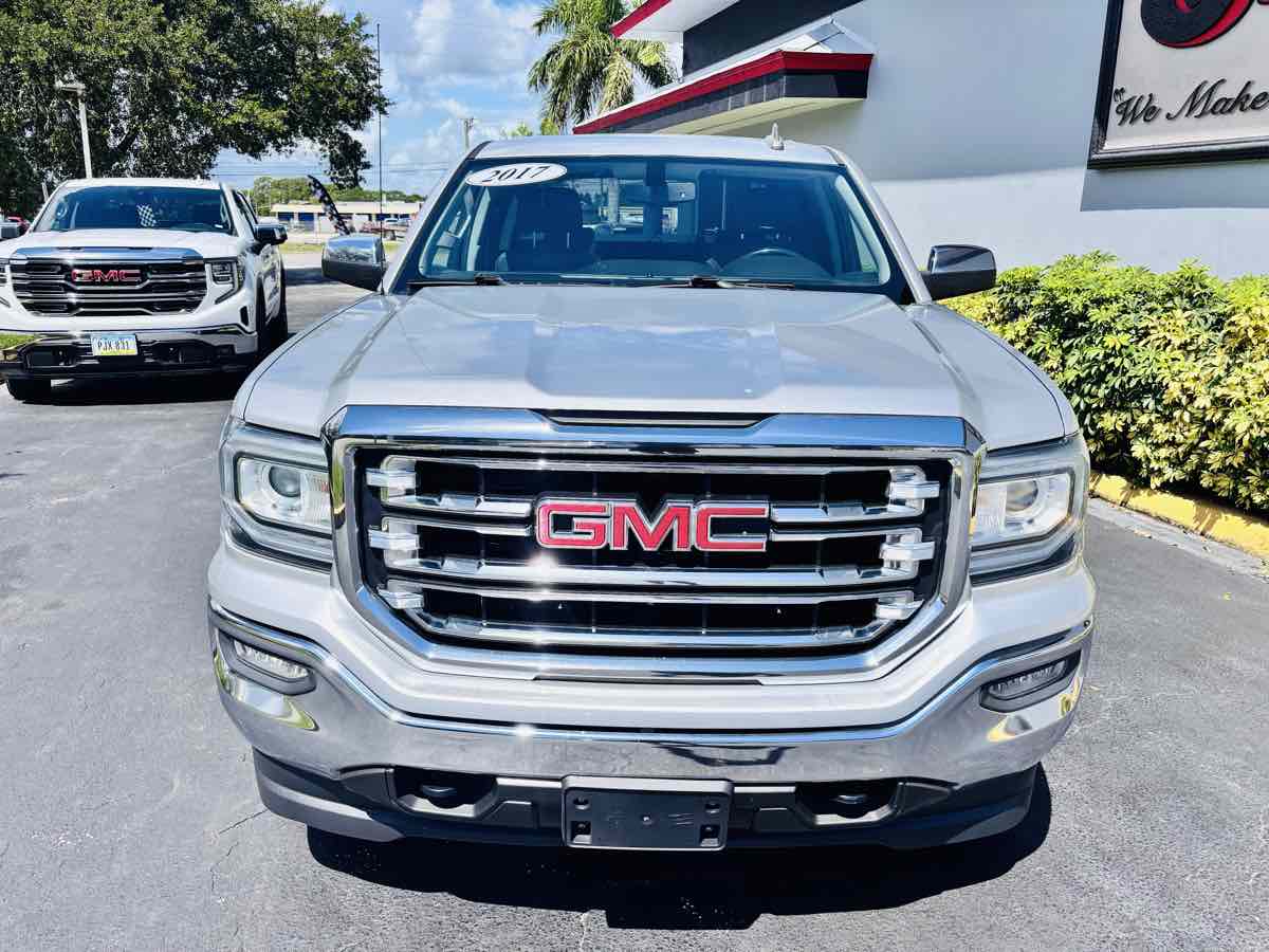 2017 Gmc Sierra 1500 SLT photo 4