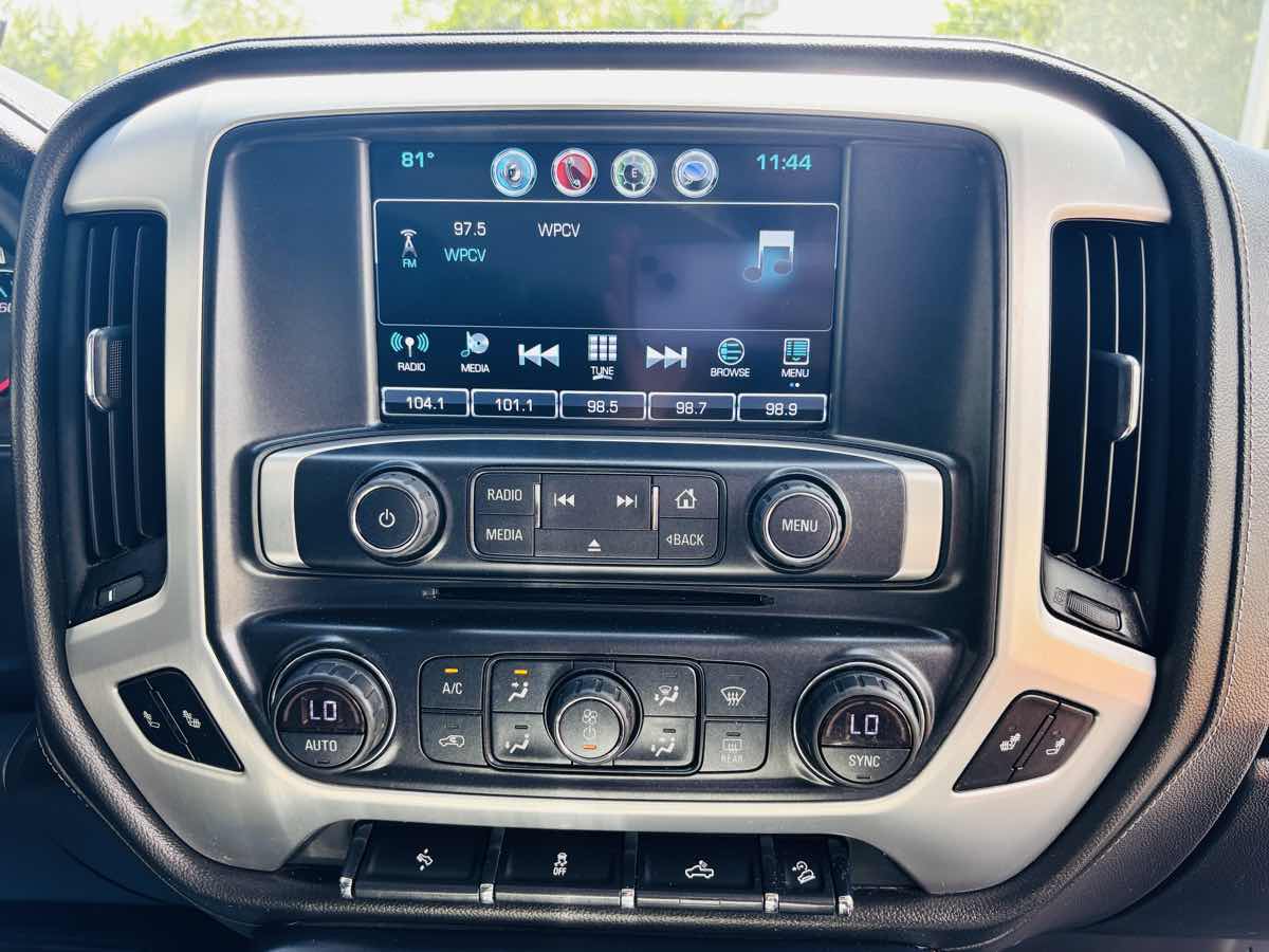 2017 Gmc Sierra 1500 SLT photo 9