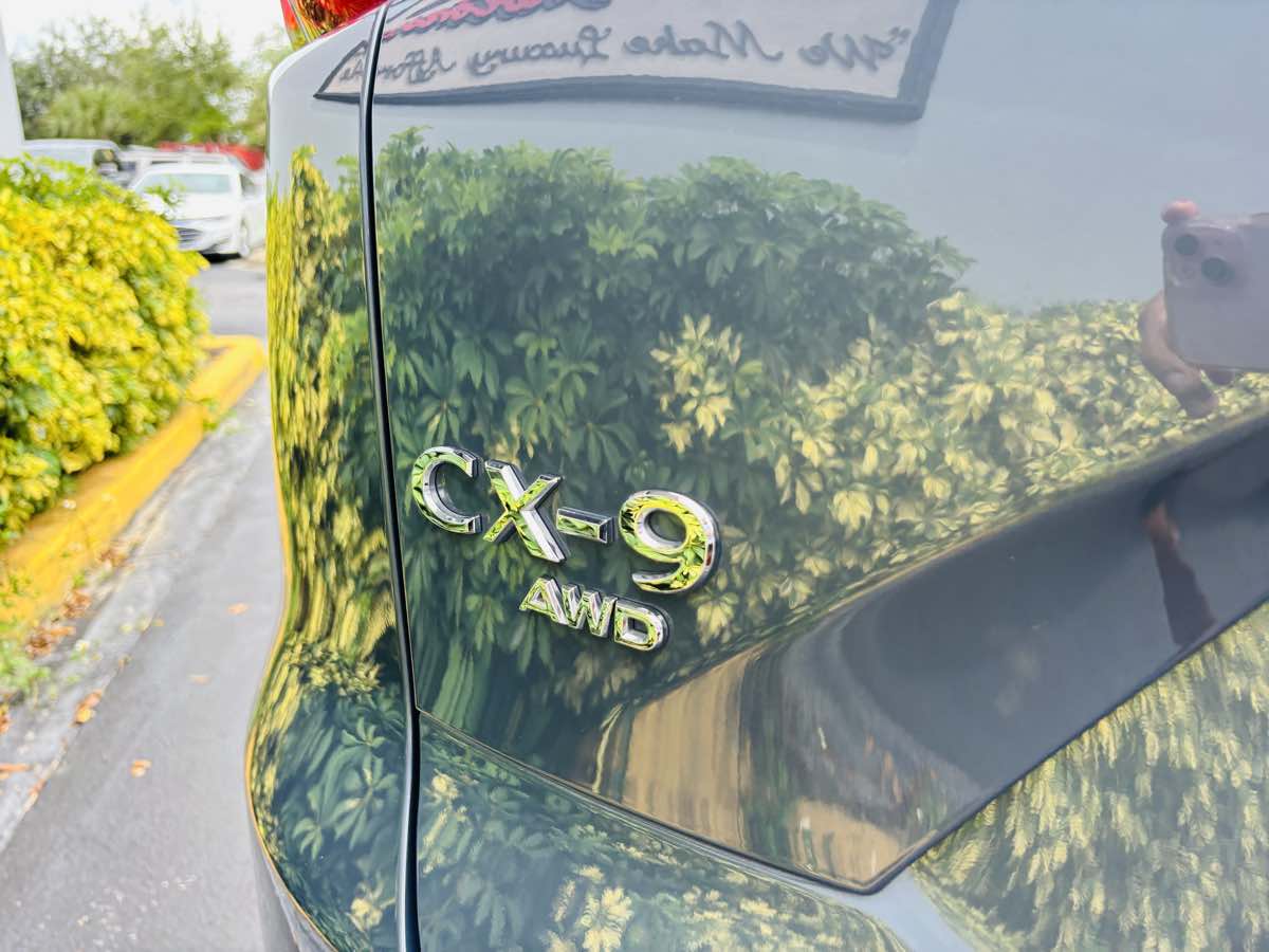 2023 Mazda CX-9 Carbon photo 9