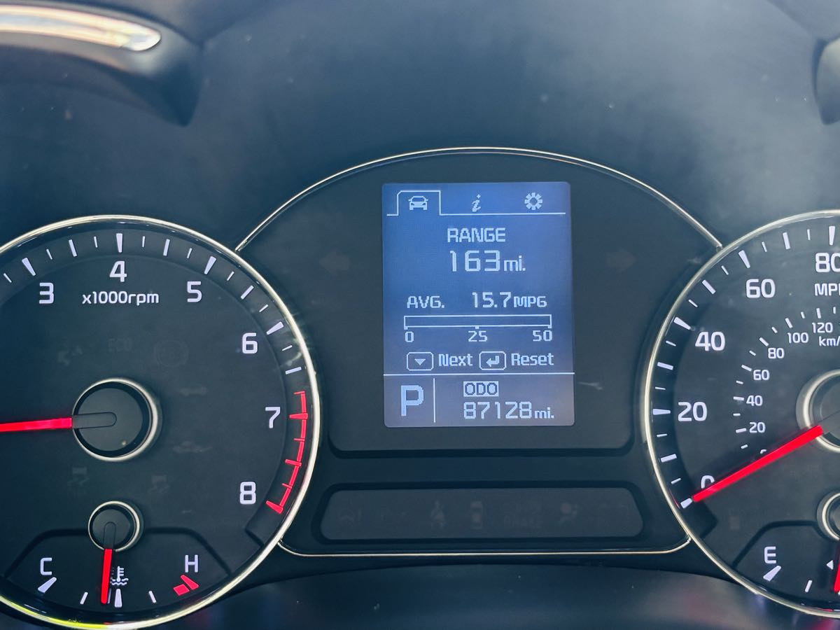 2015 Kia Forte 5-Door EX photo 24