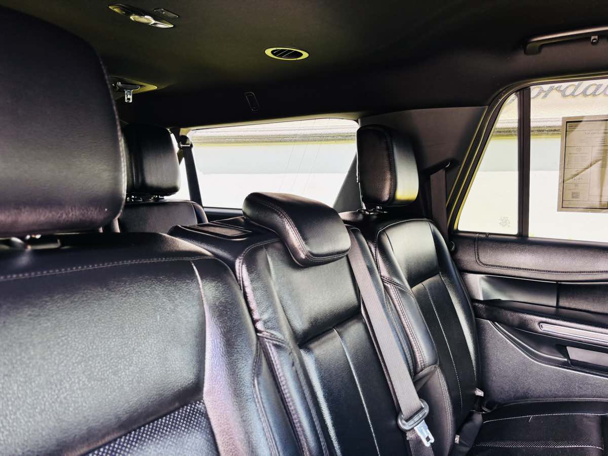 2020 Ford Expedition MAX XLT photo 12