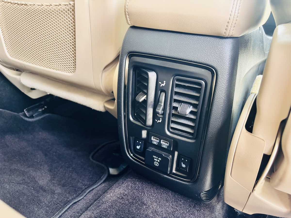 2018 Dodge Durango GT photo 17