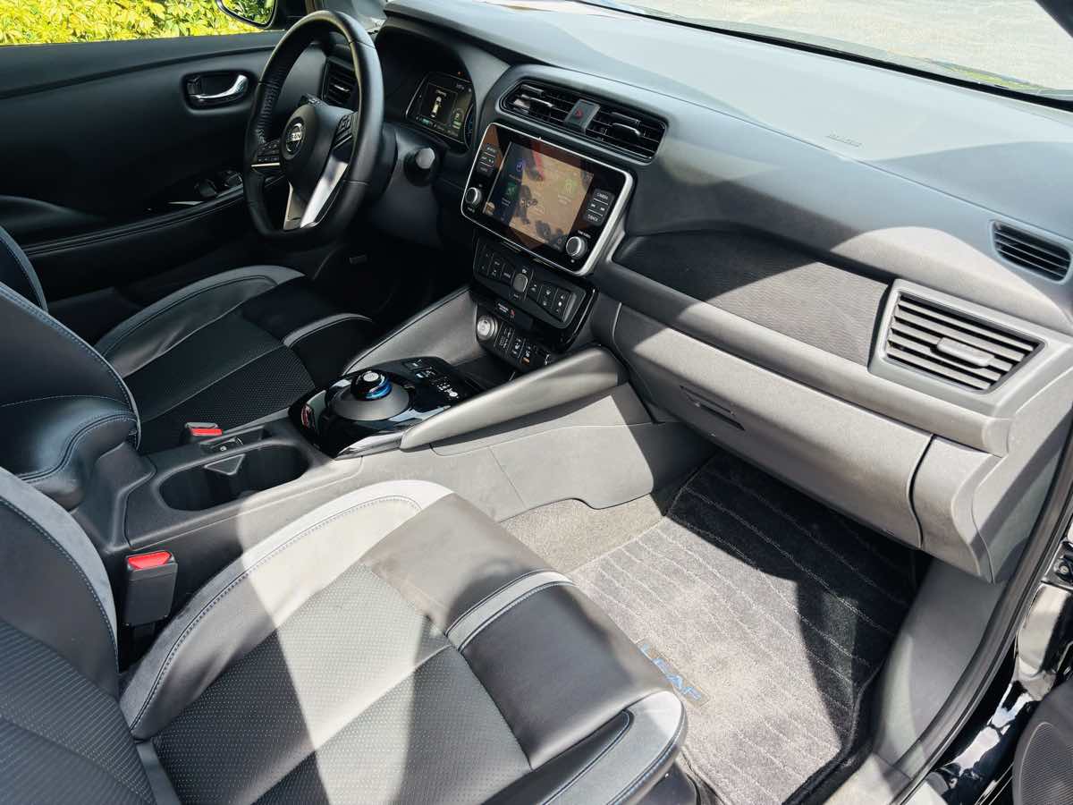 2022 Nissan Leaf SL Plus photo 13