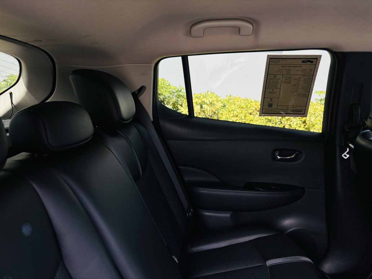 2022 Nissan Leaf SL Plus photo 16