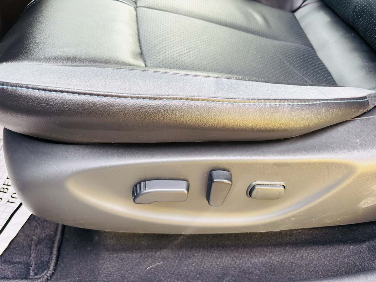 2022 Nissan Leaf SL Plus photo 17