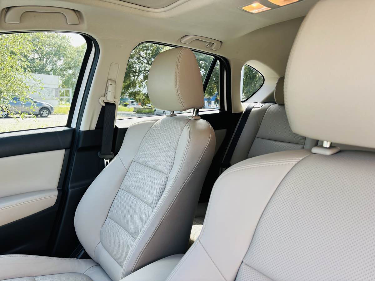 2014 Mazda CX-5 Grand Touring photo 11
