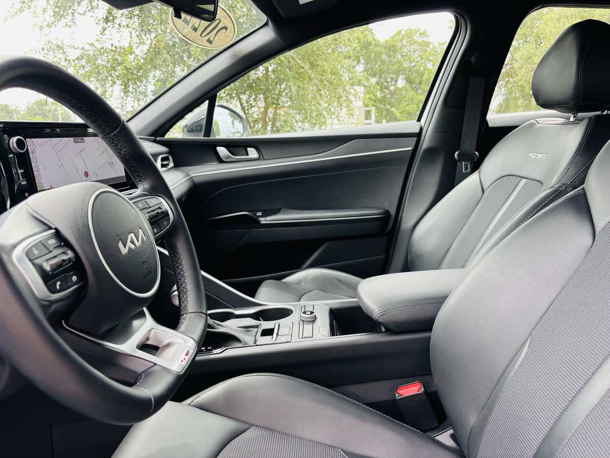 2022 Kia K5 GT-Line photo 29