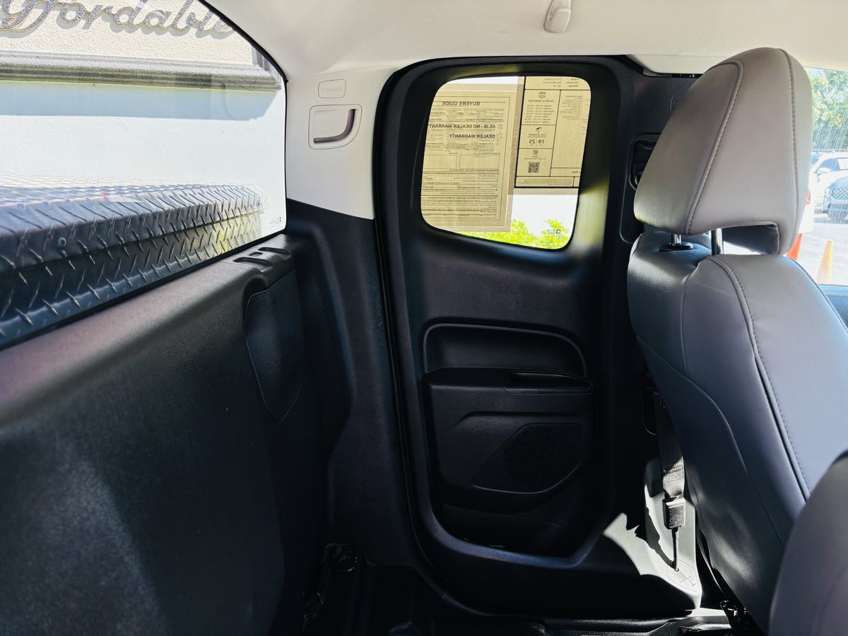 2021 Chevrolet Colorado Work Truck photo 12