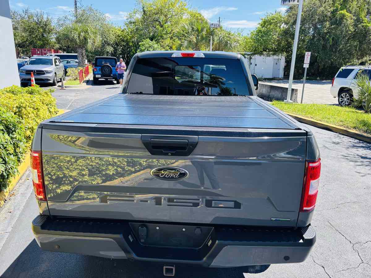 2020 Ford F-150 XLT photo 8