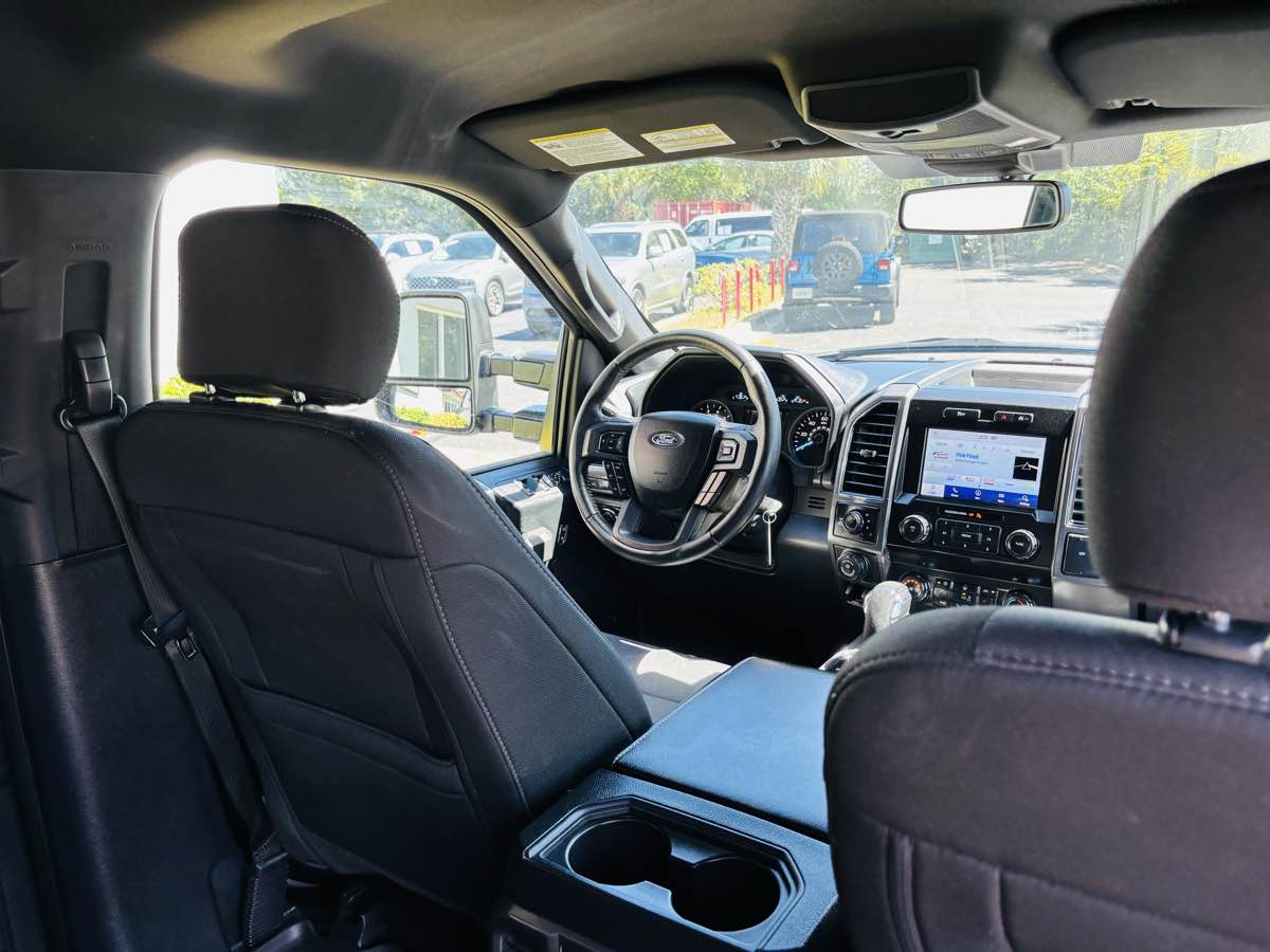 2020 Ford F-150 XLT photo 17