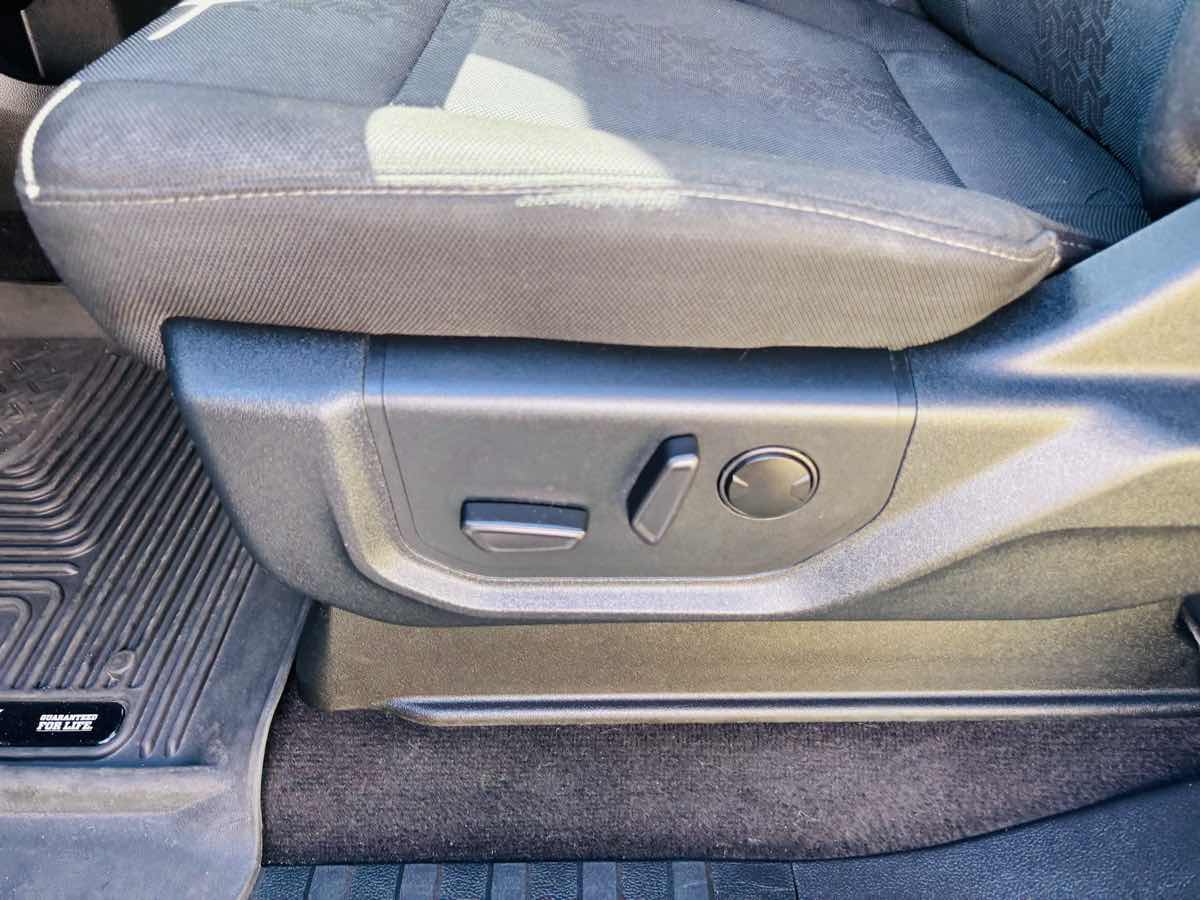 2020 Ford F-150 XLT photo 21