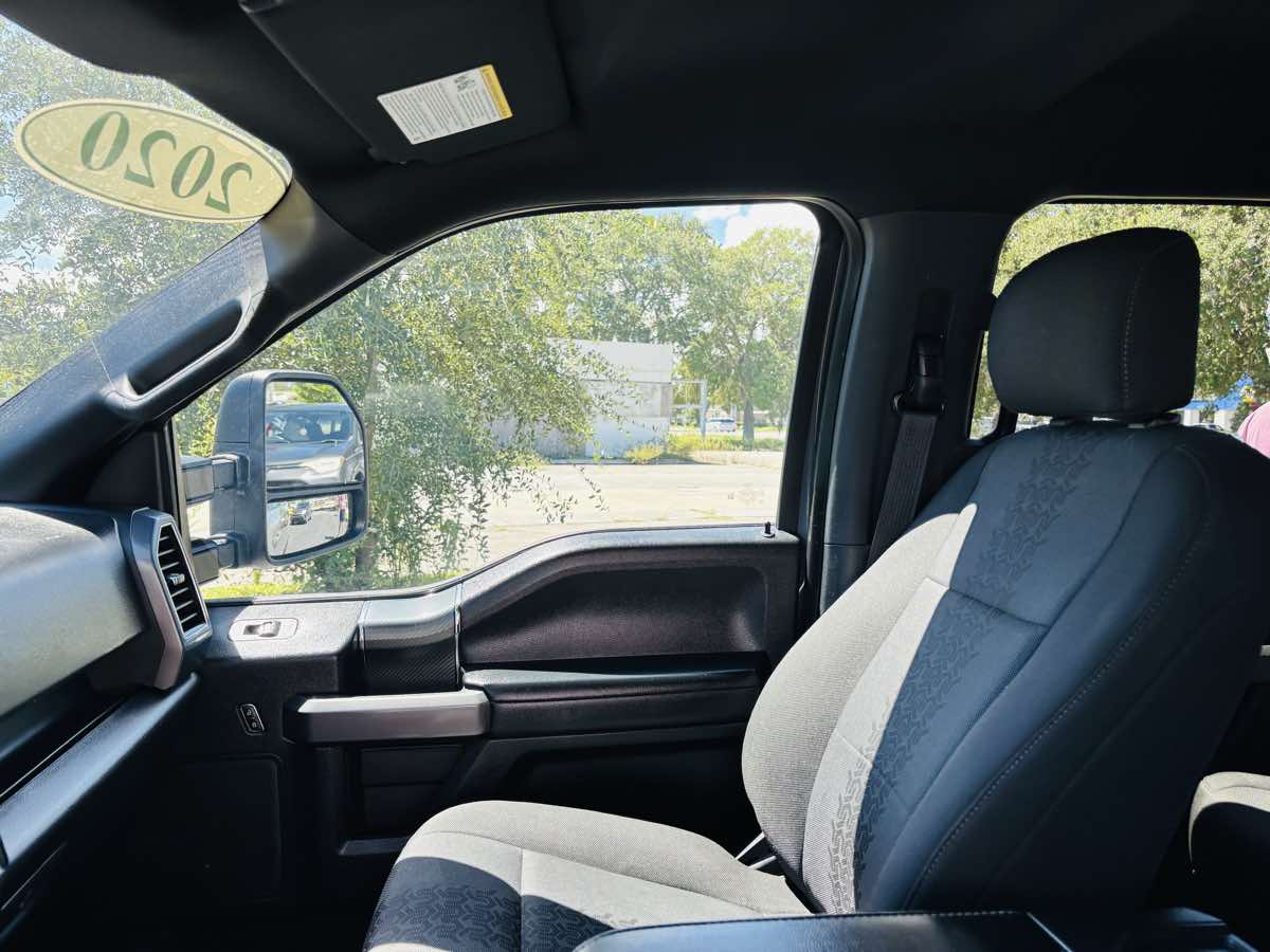 2020 Ford F-150 XLT photo 22