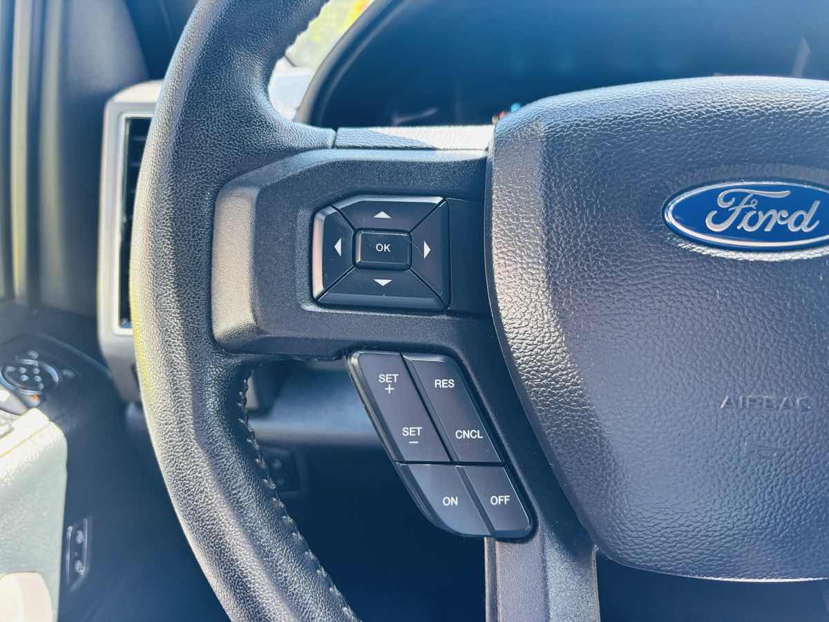 2020 Ford F-150 XLT photo 26