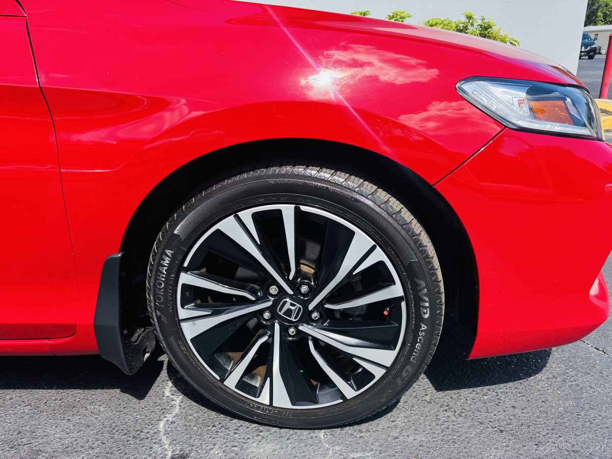 2016 Honda Accord EX photo 2