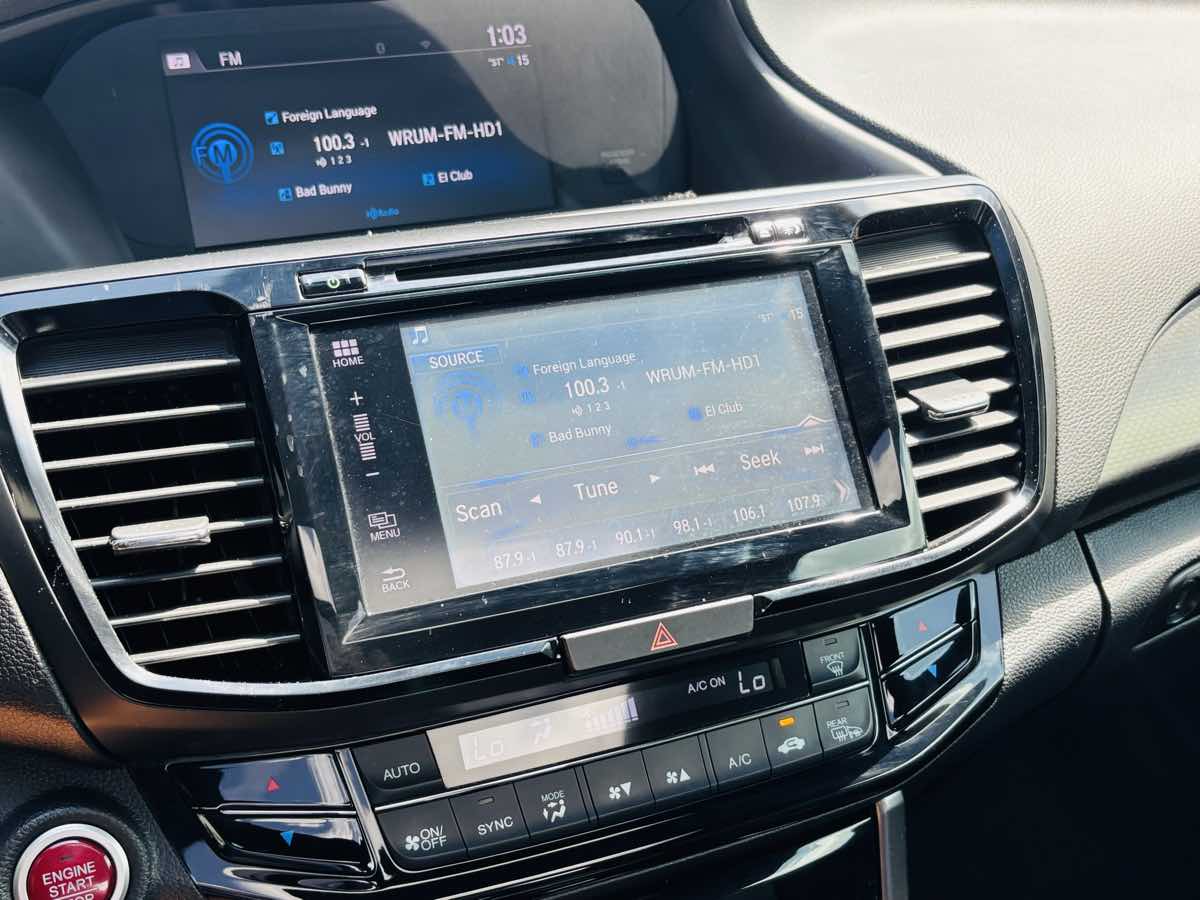 2016 Honda Accord EX photo 22