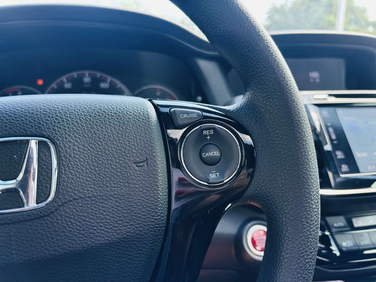 2016 Honda Accord EX photo 24