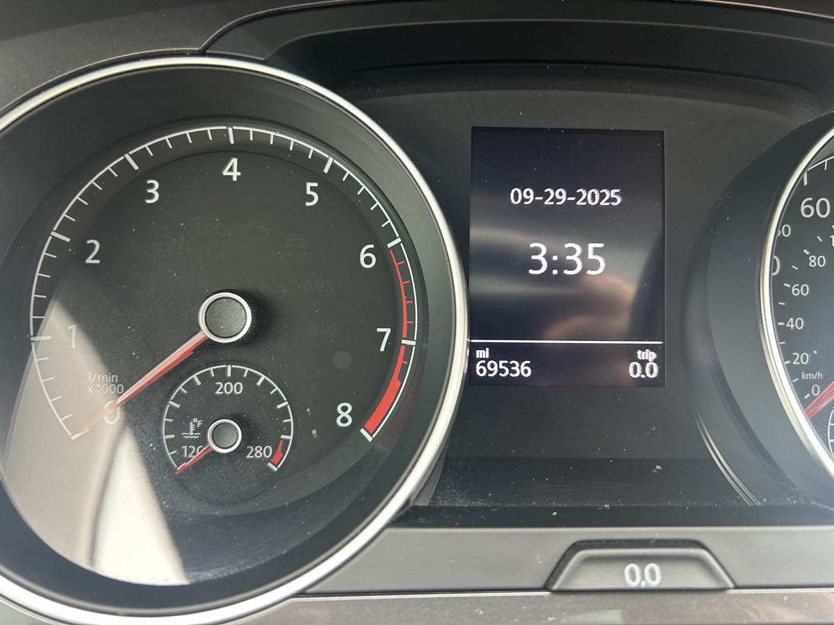 2017 Volkswagen Golf Alltrack SE photo 23