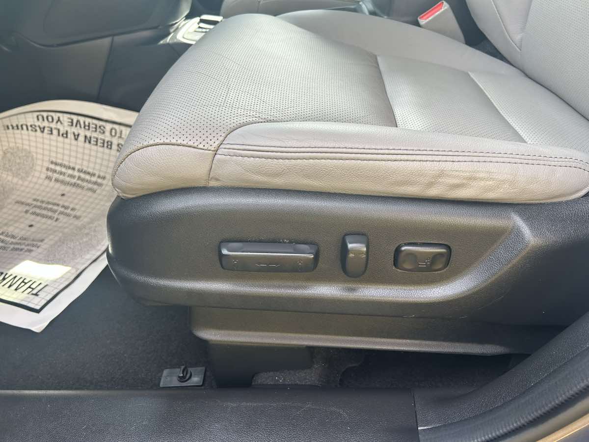 2016 Honda CR-V EX-L photo 13