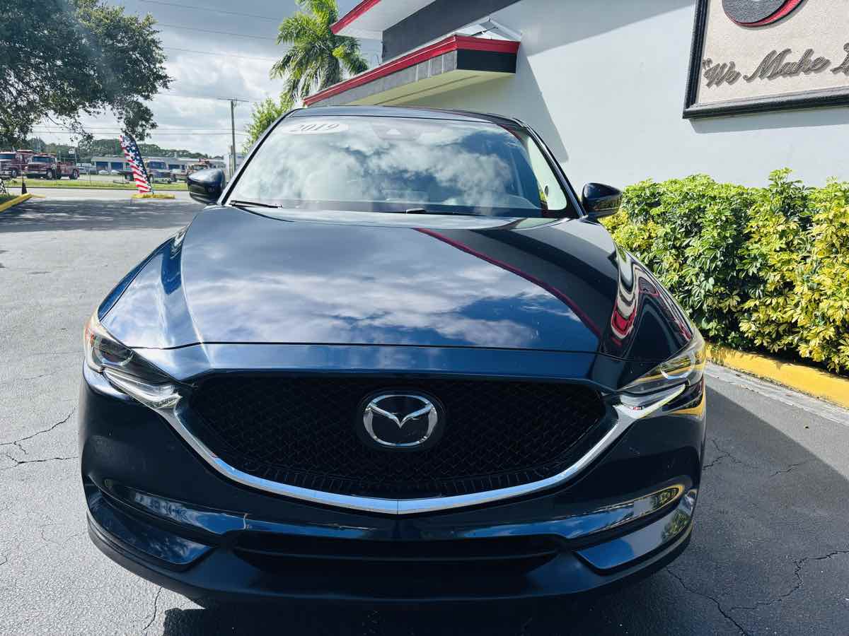 2019 Mazda CX-5 Touring photo 3