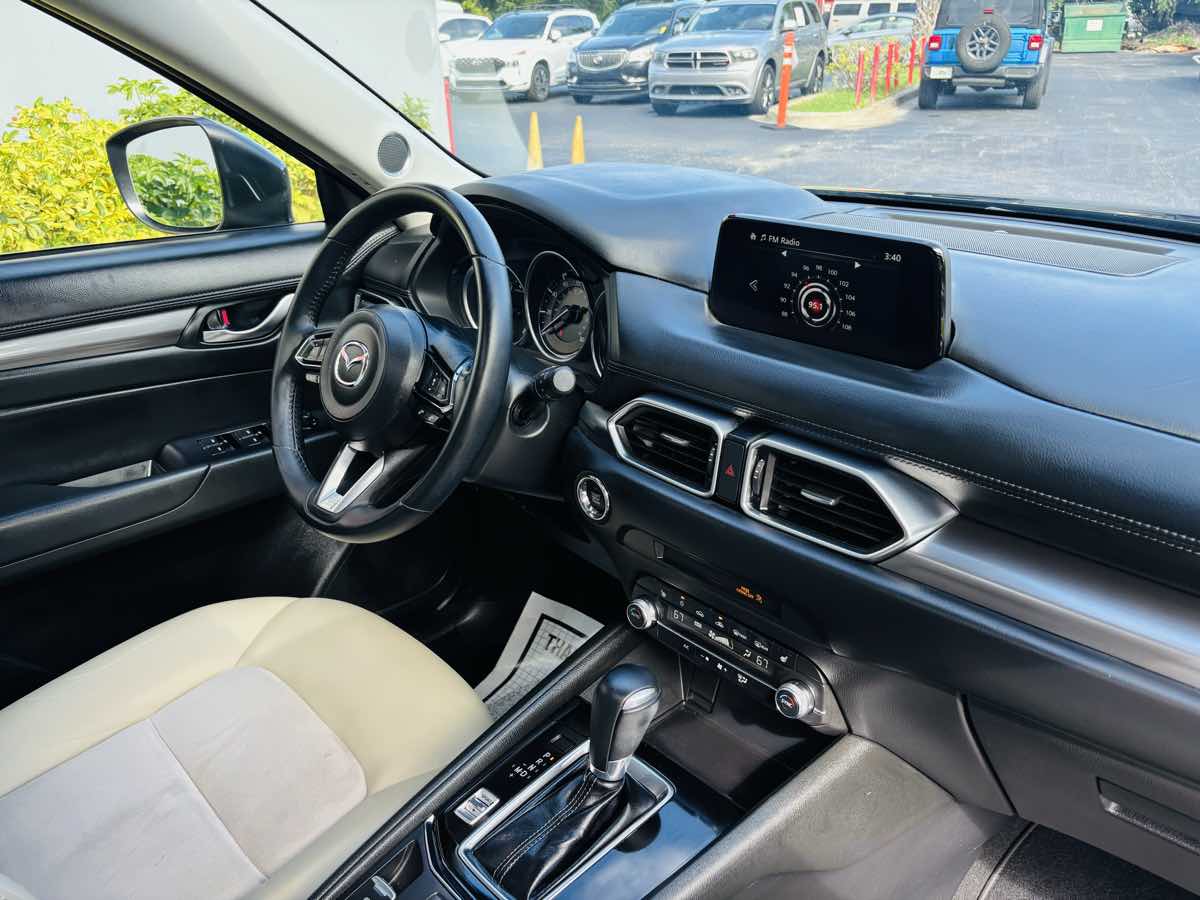 2019 Mazda CX-5 Touring photo 19