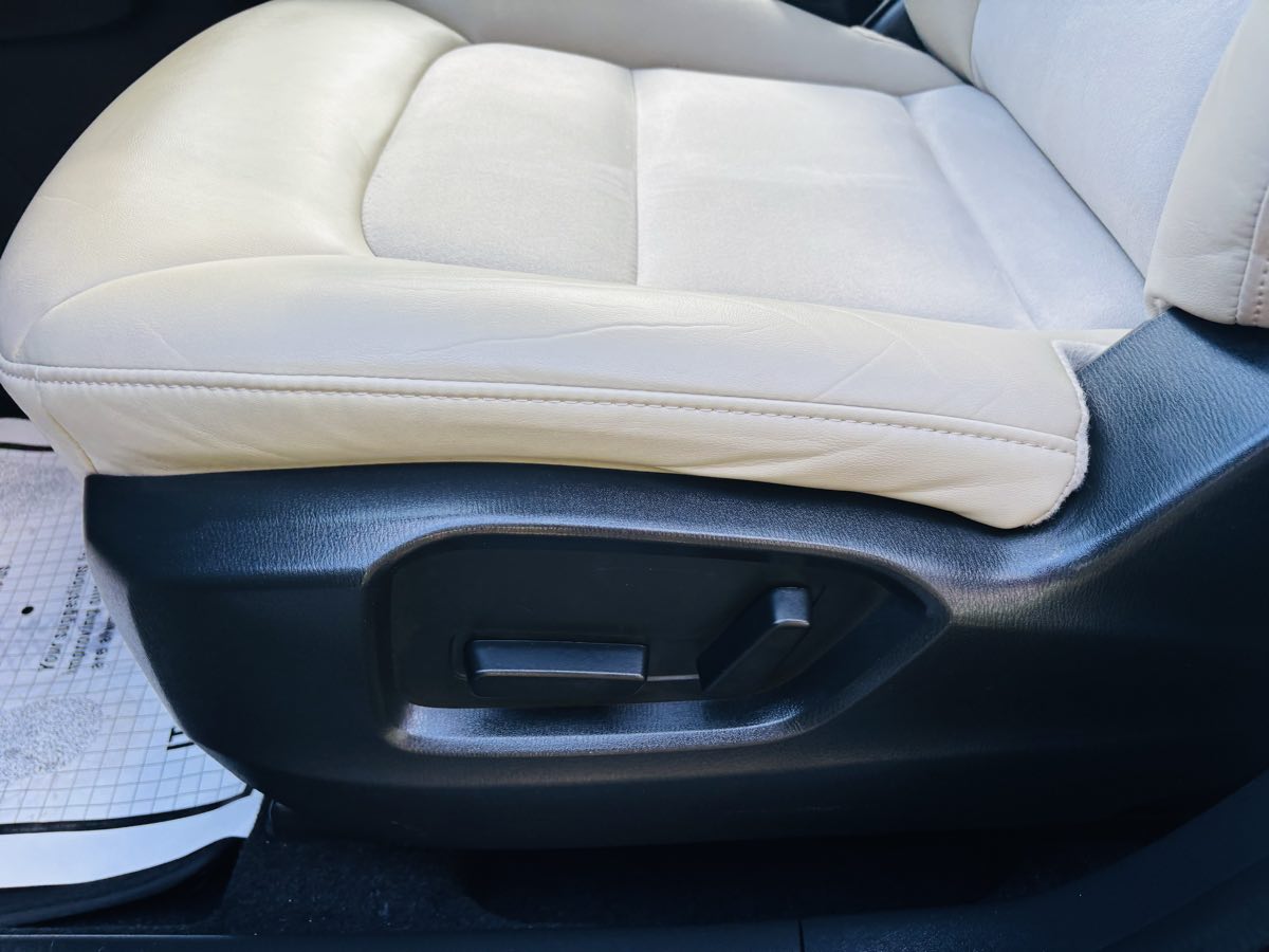 2019 Mazda CX-5 Touring photo 25