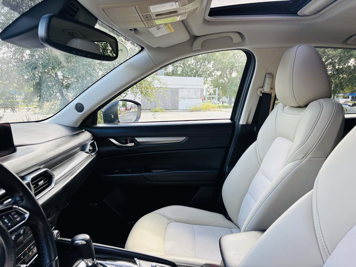 2019 Mazda CX-5 Touring photo 28