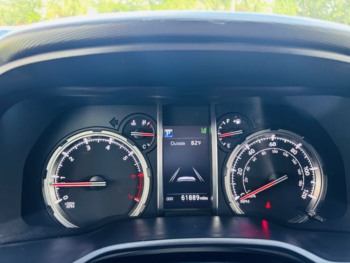 2020 Toyota 4Runner TRD photo 25