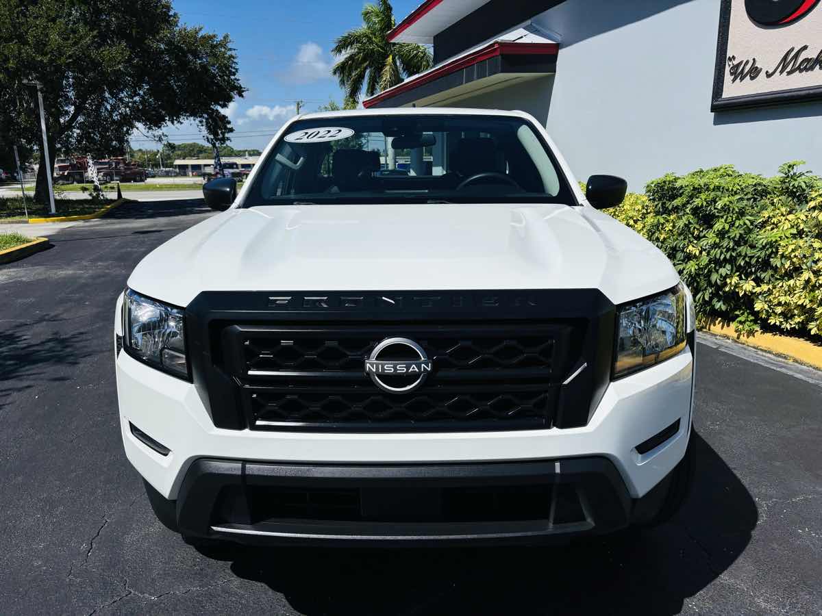 2022 Nissan Frontier S photo 3