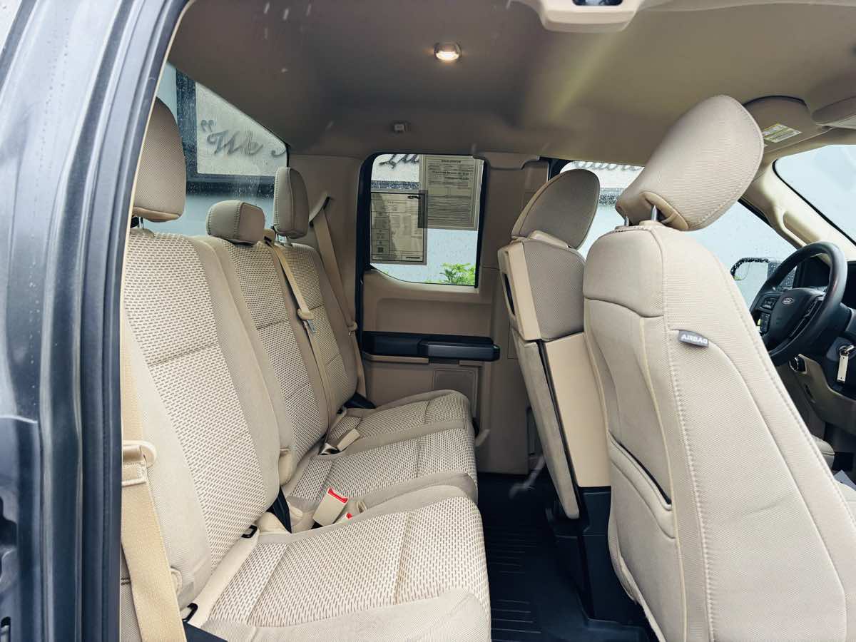 2018 Ford F-150 XLT photo 14