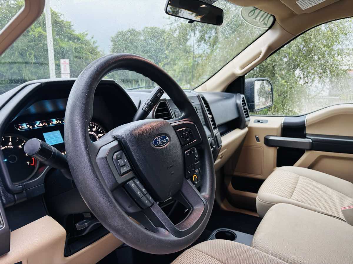 2018 Ford F-150 XLT photo 17