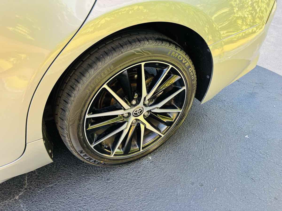 2023 Toyota Camry SE photo 4