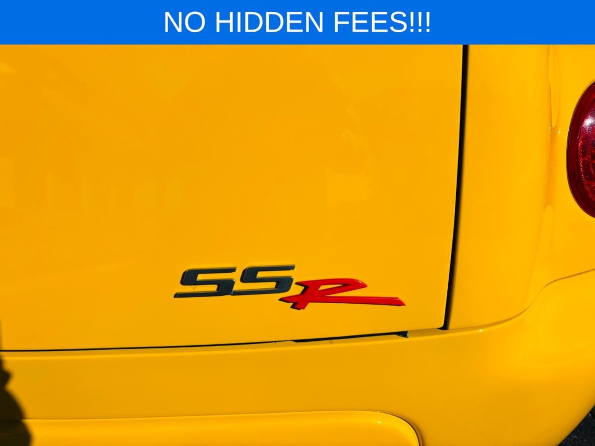 2005 Chevrolet SSR LS - Photo 11