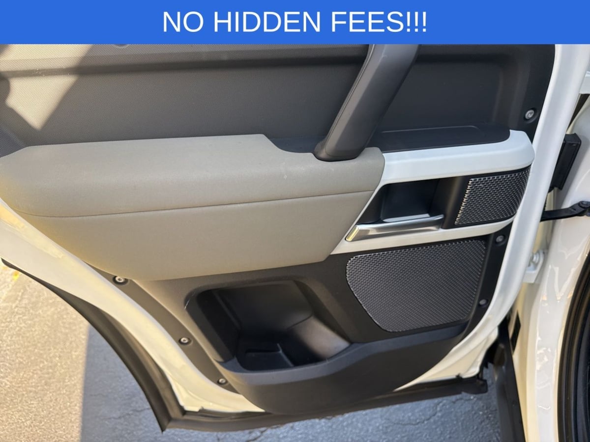 2023 Land Rover Defender S - Photo 23