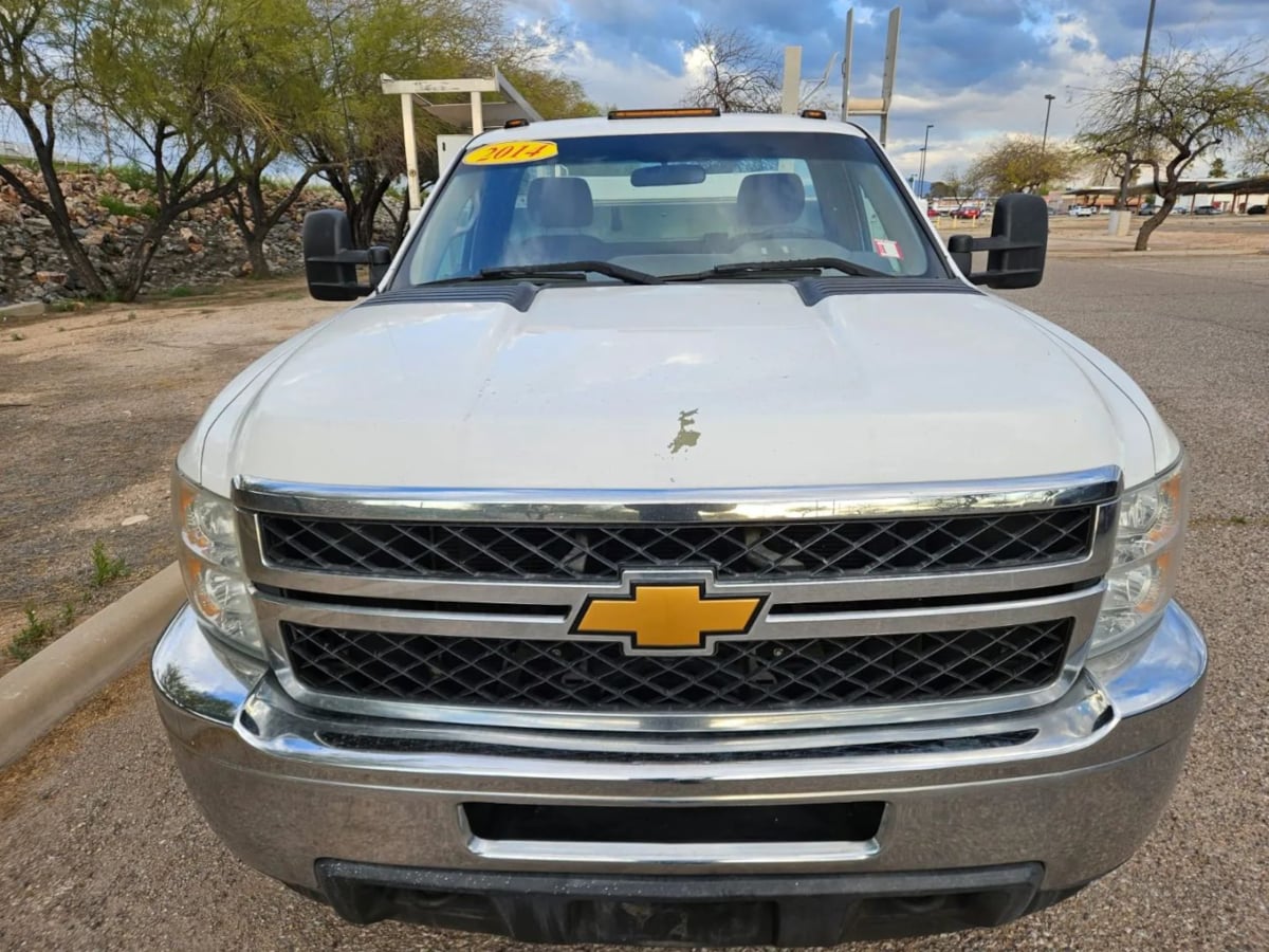 Photo 9 of this Chevrolet Silverado 3500HD