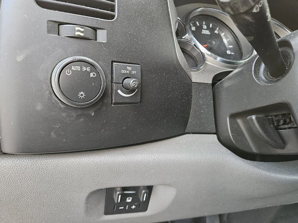 Photo 23 of this Chevrolet Silverado 3500HD