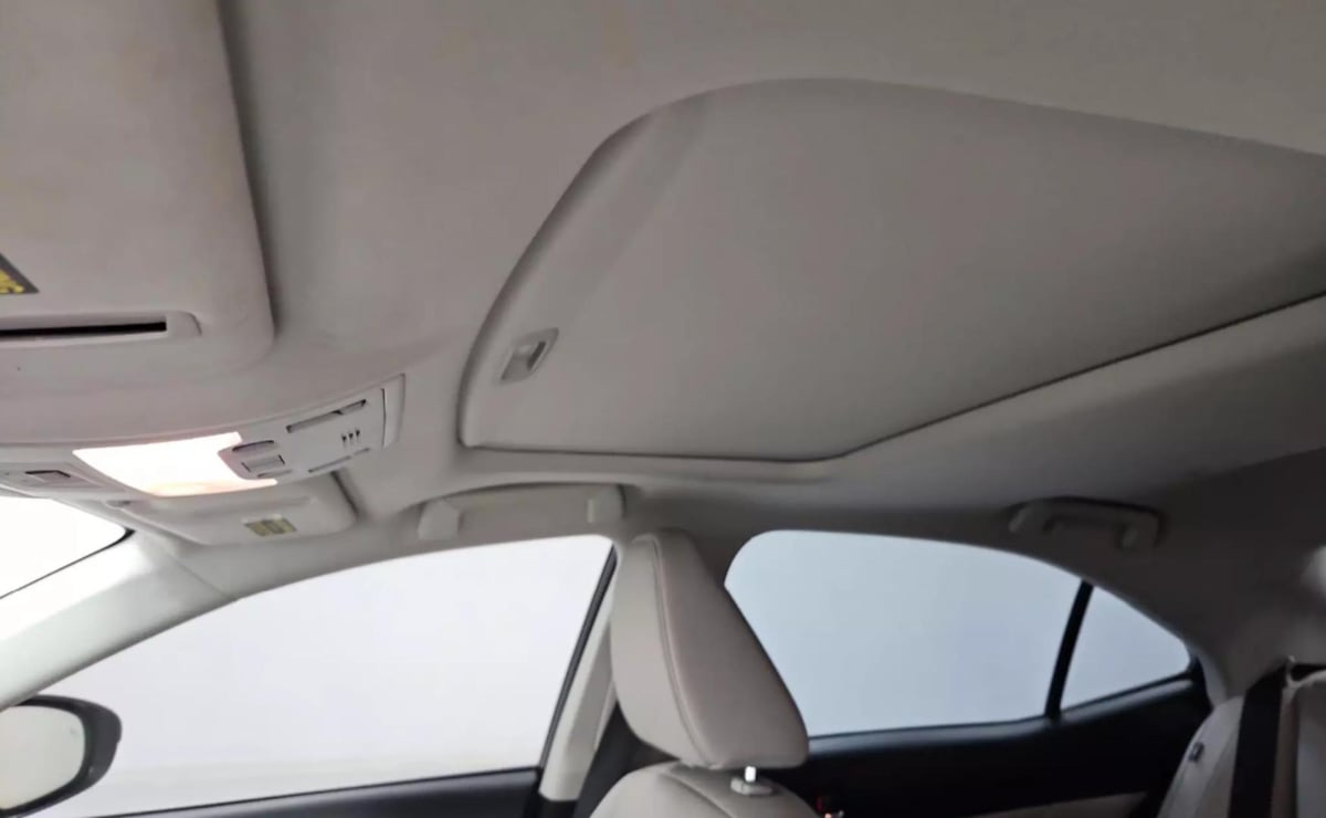 2015 Lexus IS 250 photo 11