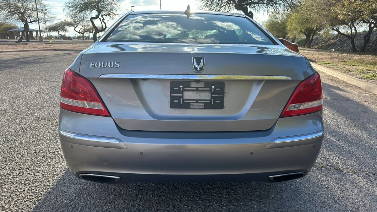 2013 Hyundai Equus Ultimate photo 4