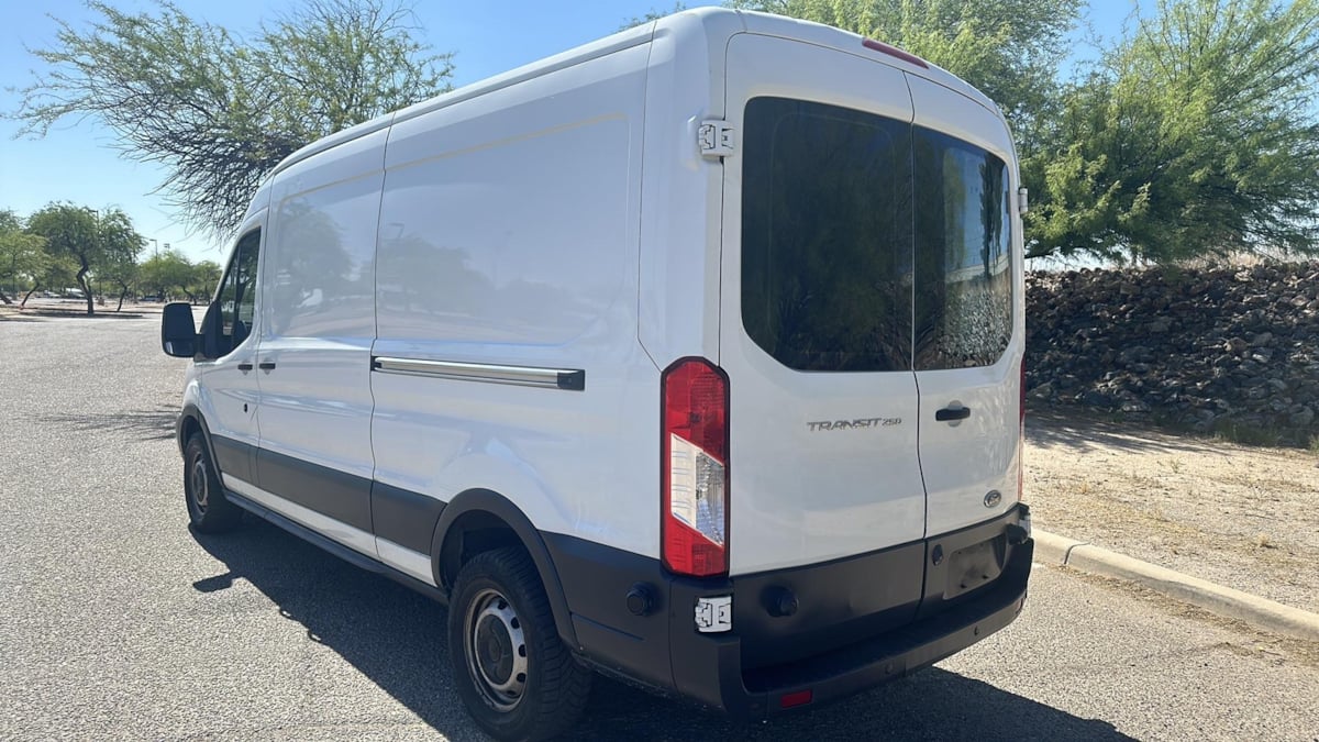 2016 Ford Transit Cargo Van photo 4