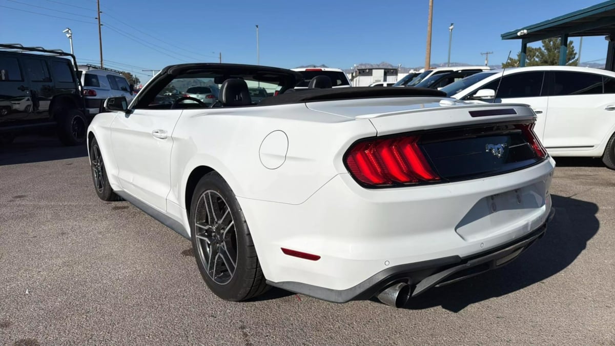 2018 Ford Mustang EcoBoost Premium Convertible photo 4