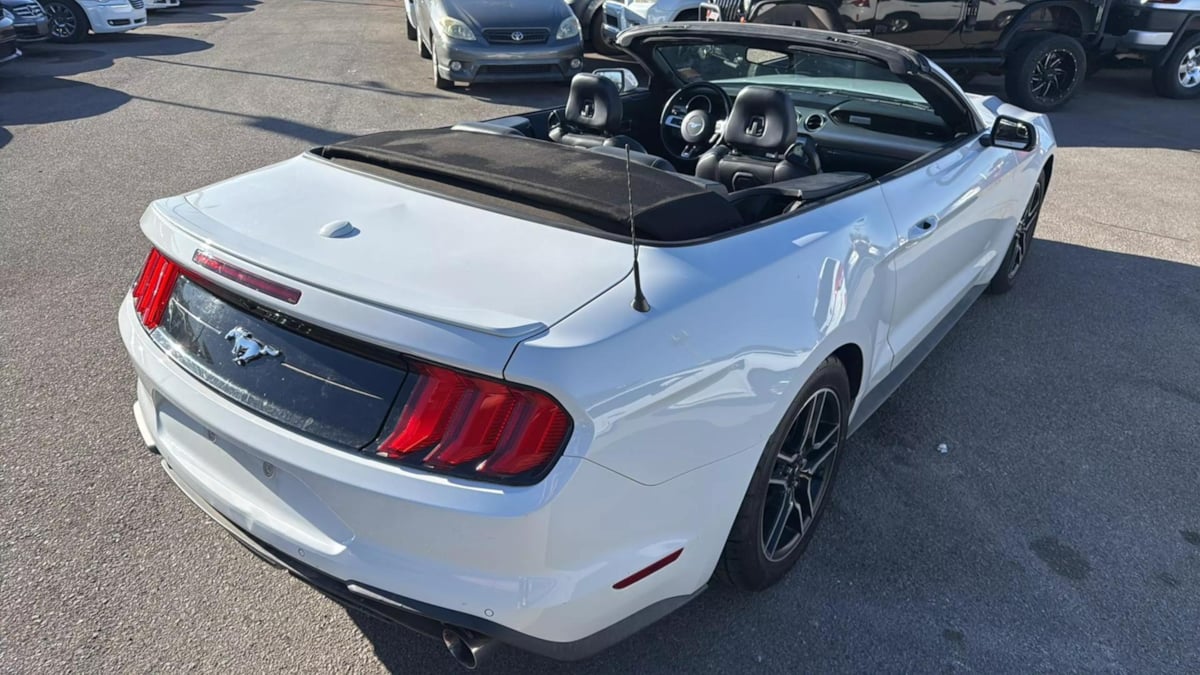 2018 Ford Mustang EcoBoost Premium Convertible photo 8