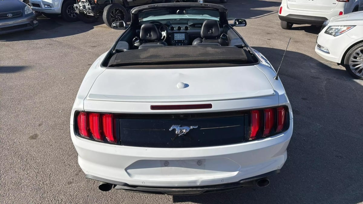 2018 Ford Mustang EcoBoost Premium Convertible photo 10
