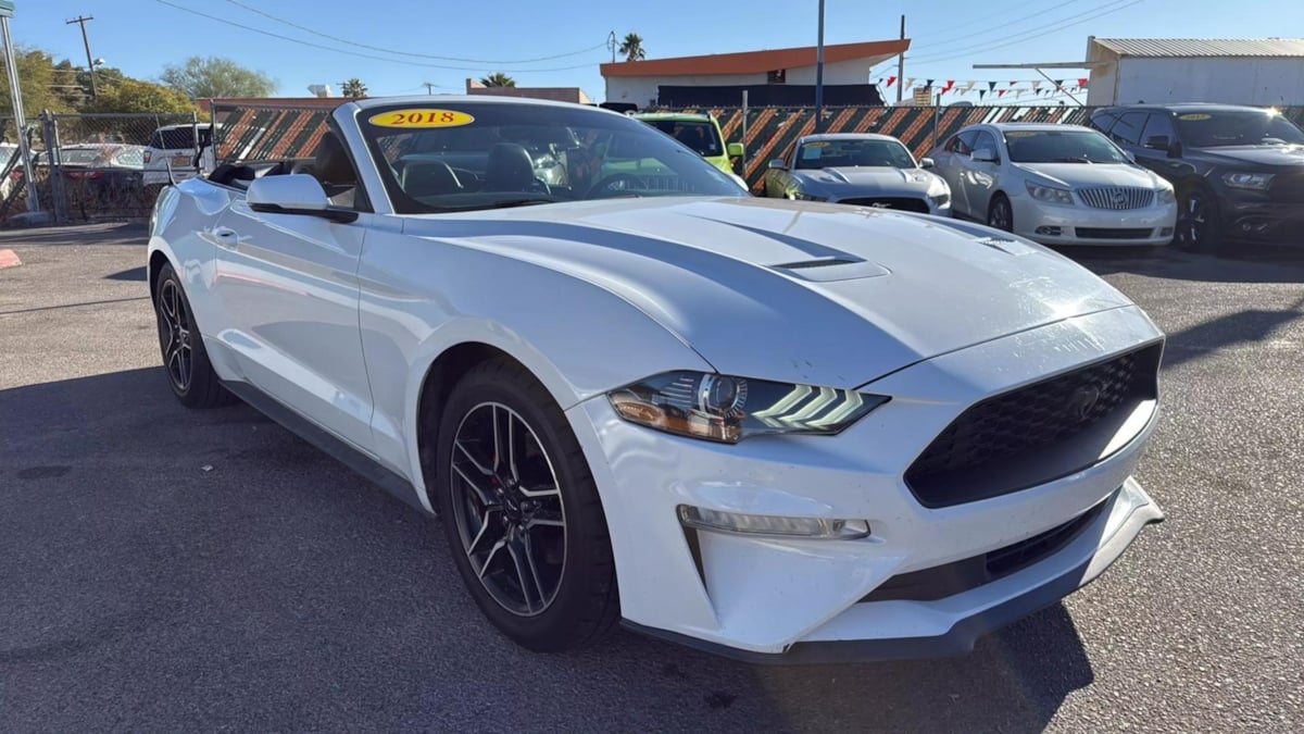 2018 Ford Mustang EcoBoost Premium Convertible photo 16