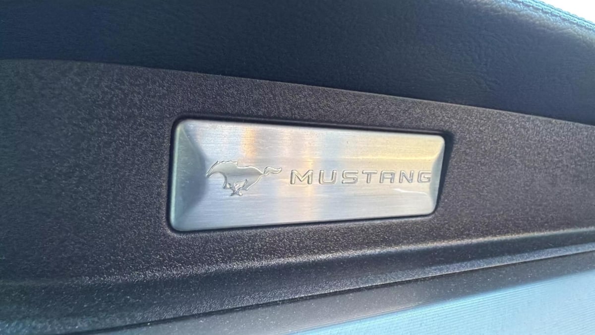 2018 Ford Mustang EcoBoost Premium Convertible photo 20