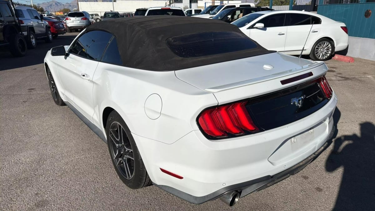 2018 Ford Mustang EcoBoost Premium Convertible photo 27
