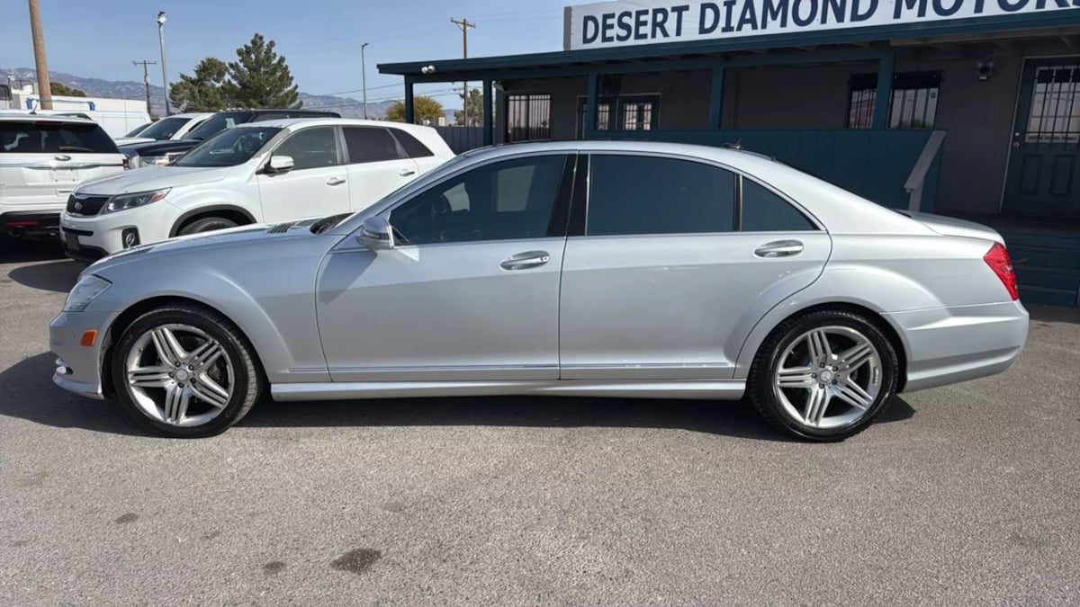 2013 Mercedes Benz S 550 photo 3