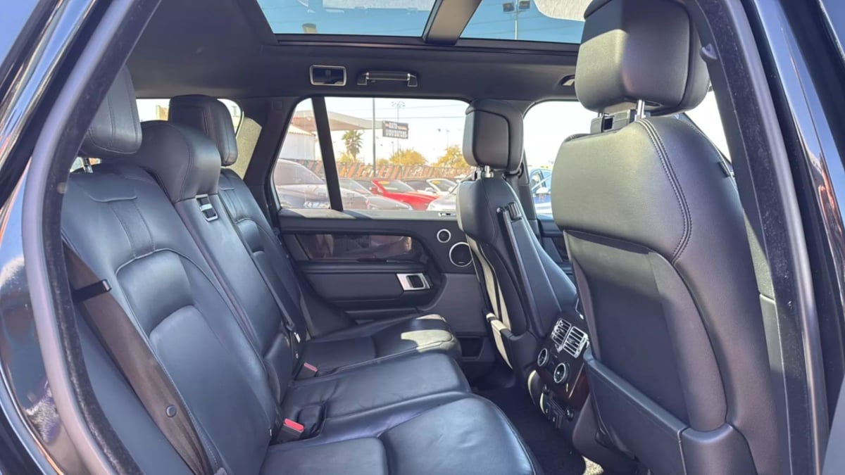 2020 Land Rover Range Rover photo 16