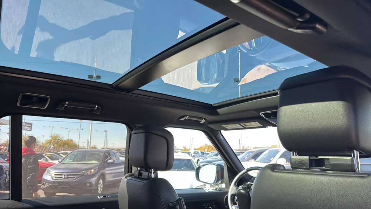2020 Land Rover Range Rover photo 17