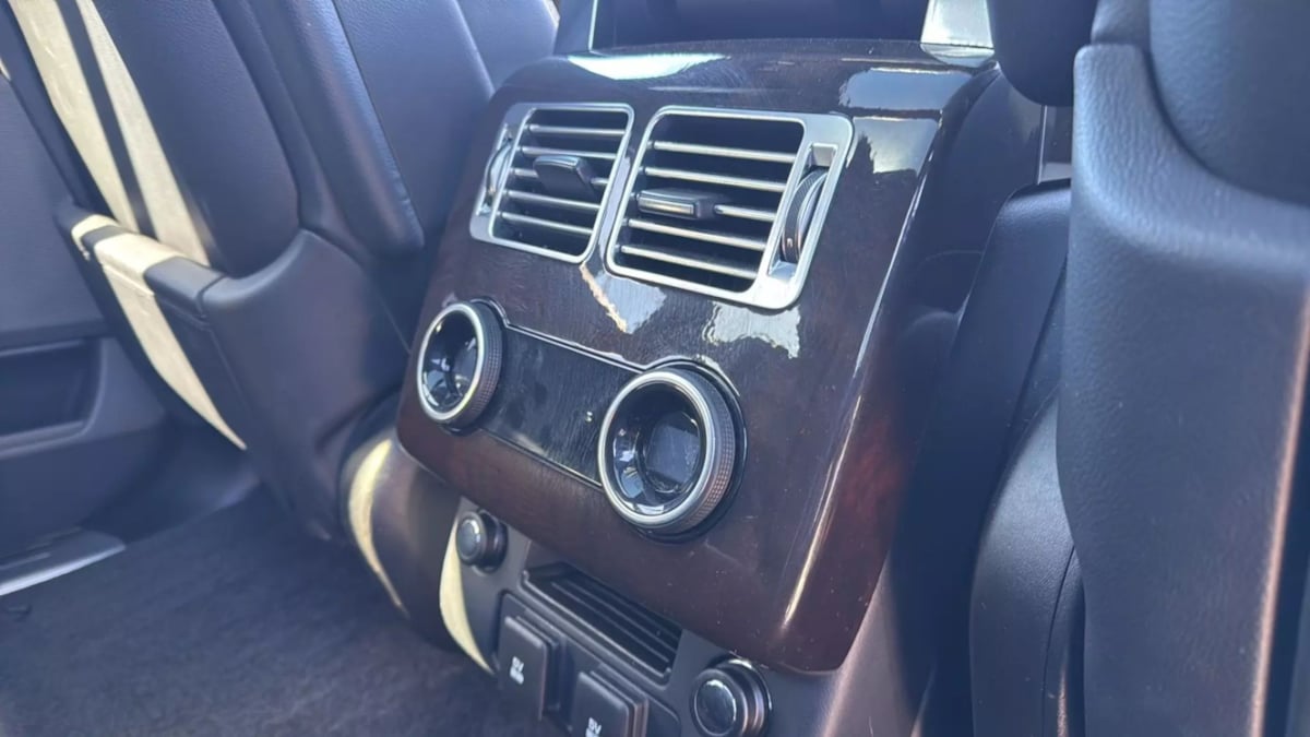 2020 Land Rover Range Rover photo 18