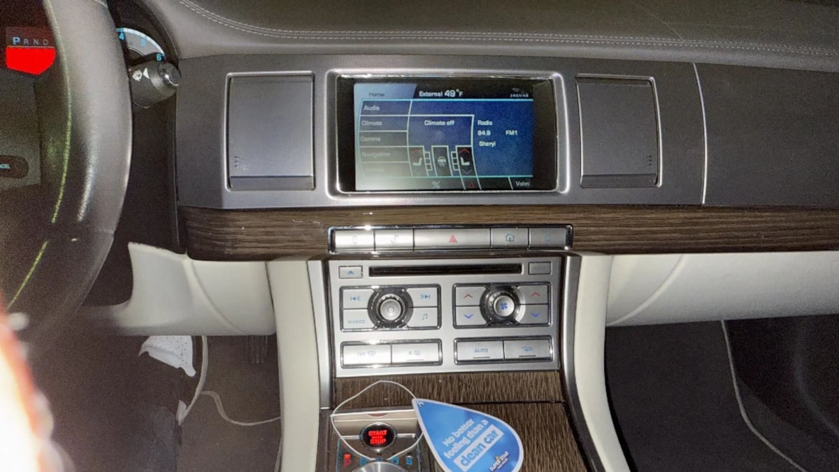 Sold 2009 Jaguar XF Premium Luxury in Tucson