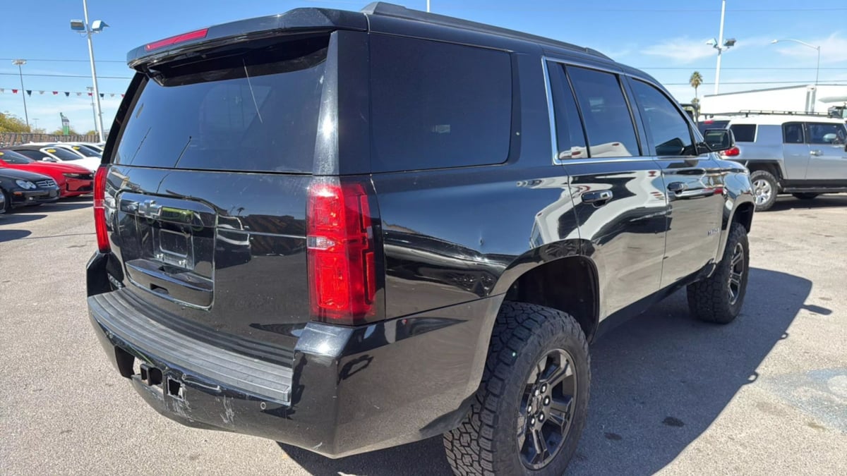 2019 Chevrolet Tahoe LS photo 10